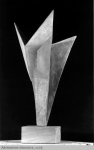 Ascensione armonica, 1995 Terracotta, cm 47,5